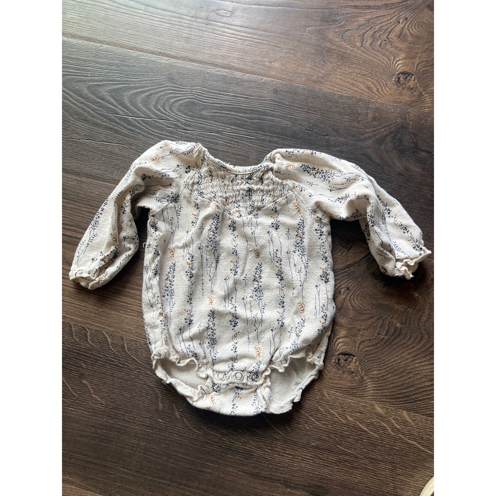 Vignette Baby Girls‎ Floral Smocked Long Sleeve Bodysuit Cream Linen Blend 6-9M